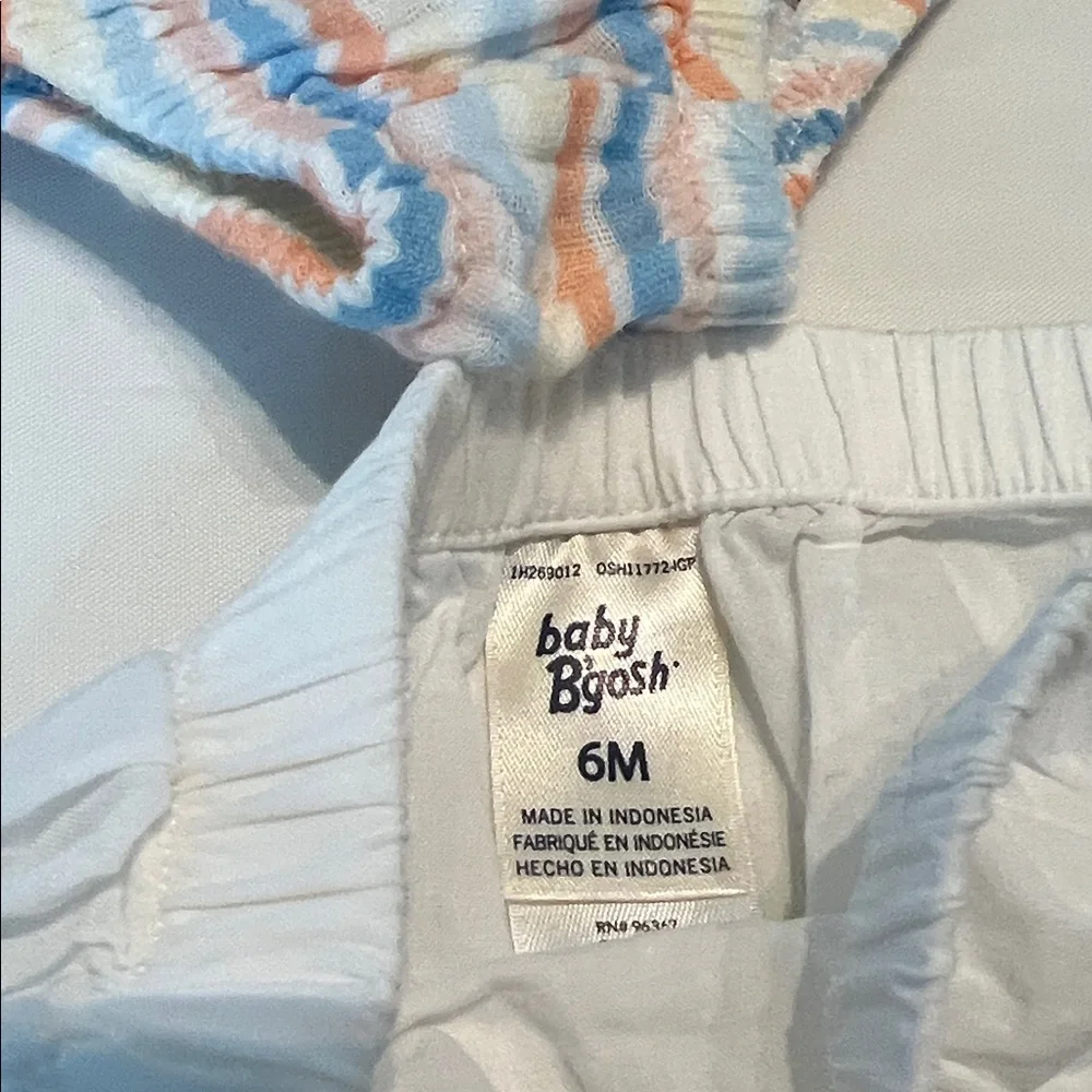 “Bundle 10/$13” baby bgosh 6M Striped and White baby girl bloomers lot